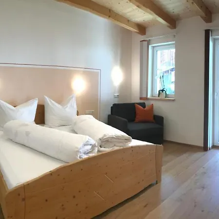 Kneisl Διαμέρισμα *